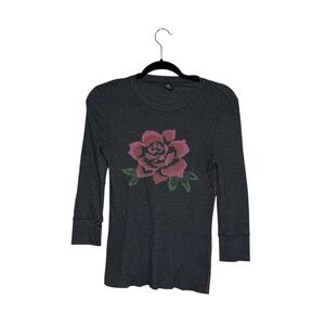 Lucky Brand Y2K vintage Dark Gray Long Sleeve Henley with Pink Rose